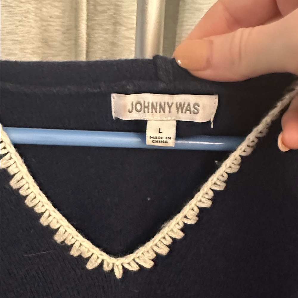 Johnny Was The Whipstitch Hoodie on website
Large Cashmere Wool Lightweight Blue - Picture 6 of 14